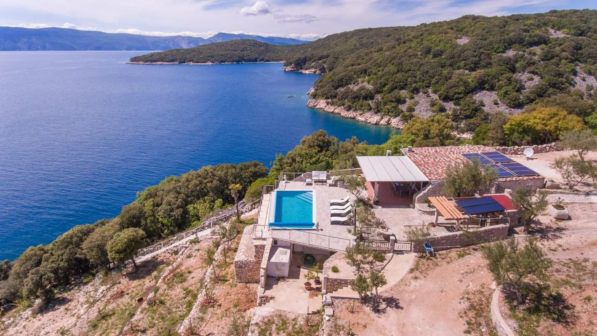Villa Natura - Infinity Pool, Magical Nature And View, Complete Privacy - By Traveler Tourist Agency Id 2136 Krk Town