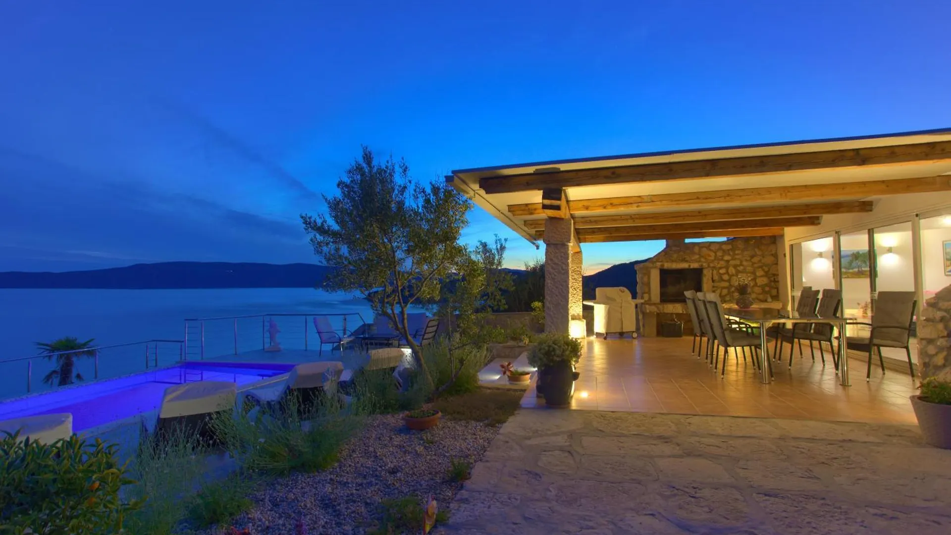 Villa Natura - Infinity Pool, Magical Nature And View, Complete Privacy - By Traveler Tourist Agency Id 2136 Krk Town